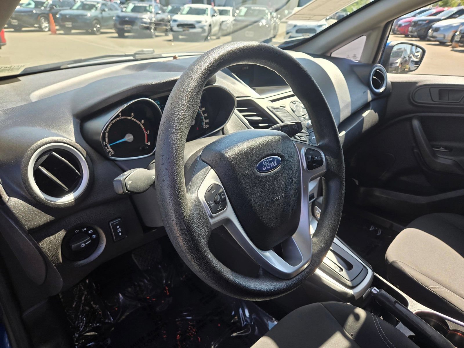 Used 2018 Ford Fiesta SE FWD image 12