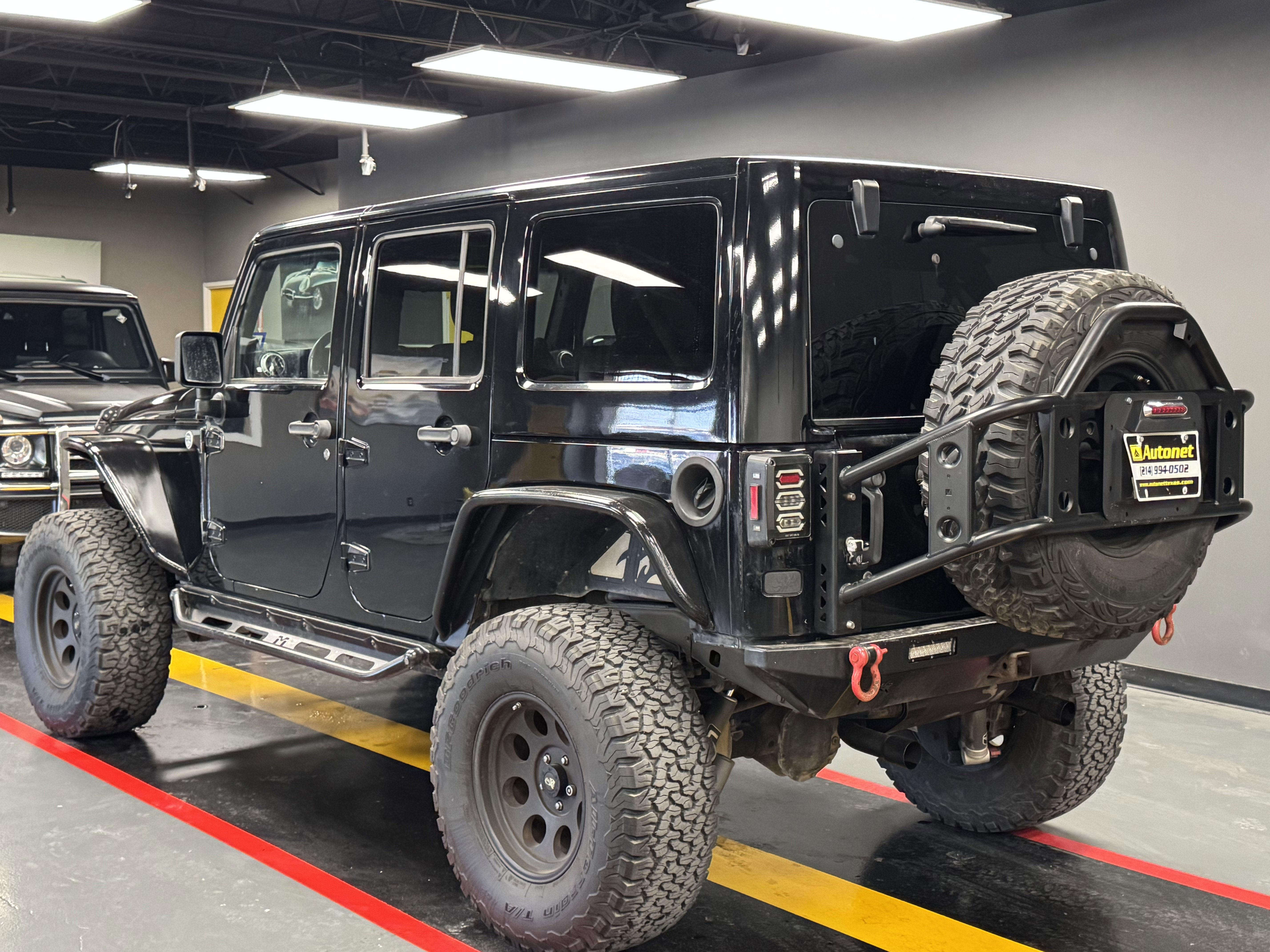 Used 2011 Jeep Wrangler Unlimited Sahara image 4