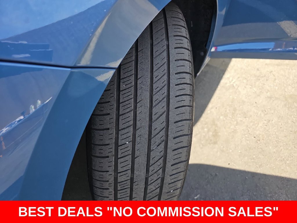 Used 2025 Volkswagen Jetta Sport FWD image 34