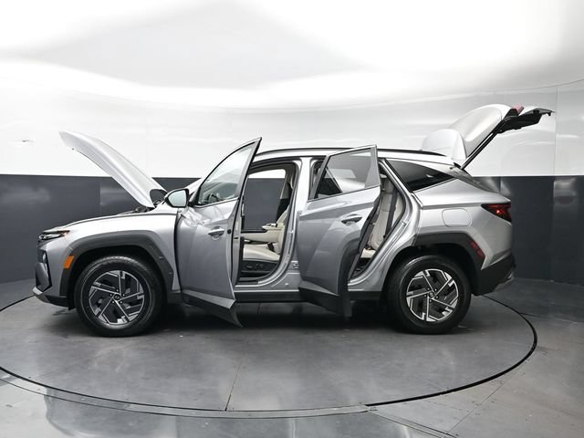 Used 2025 Hyundai Tucson Blue AWD/4WD image 36