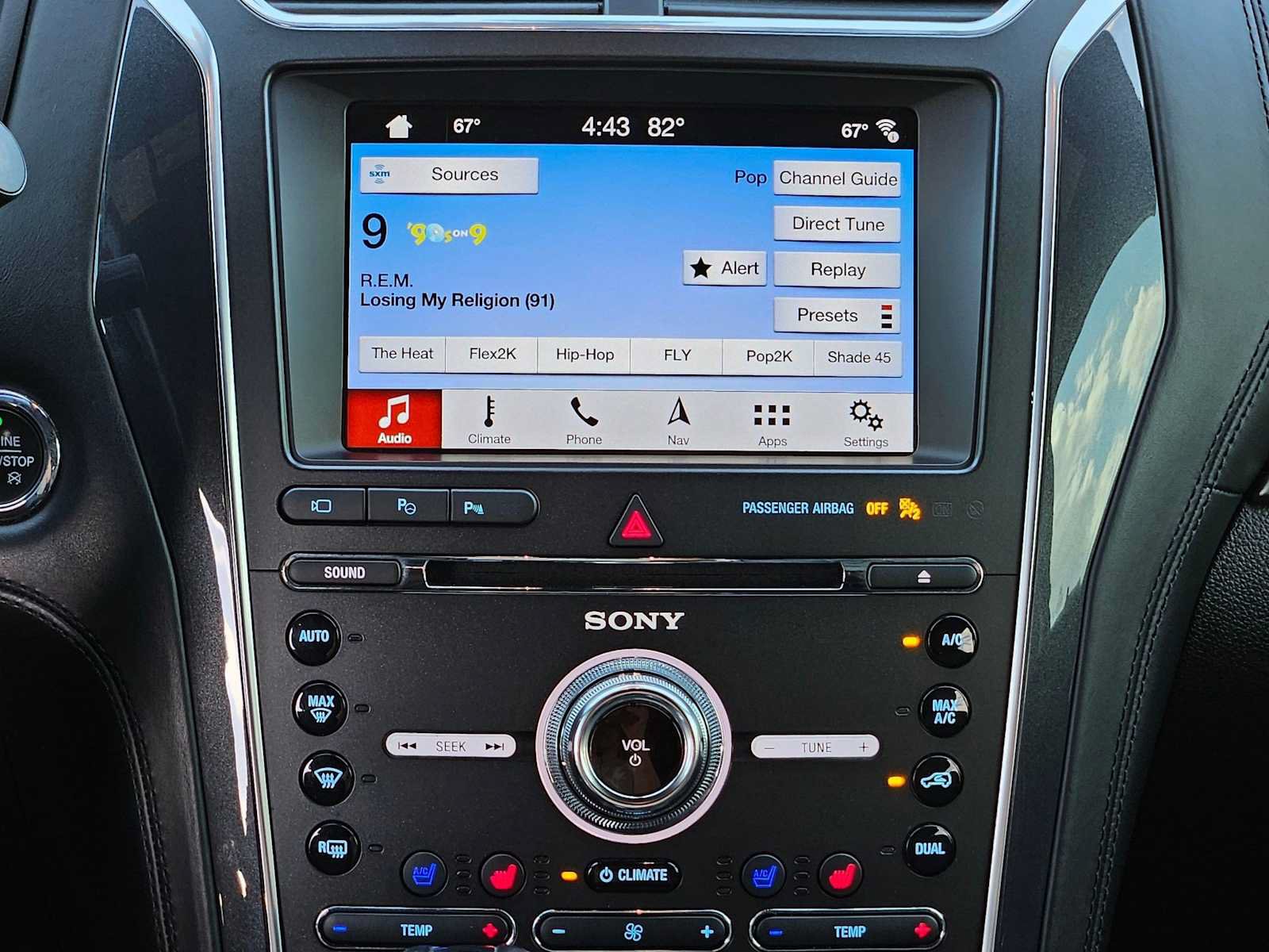 Used 2018 Ford Explorer Platinum AWD/4WD image 24