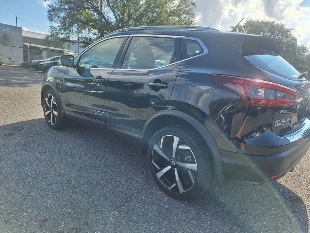 Used 2022 Nissan Rogue Sport SL image 9