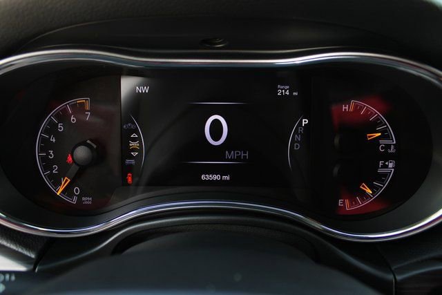 Used 2019 Jeep Grand Cherokee Altitude image 22