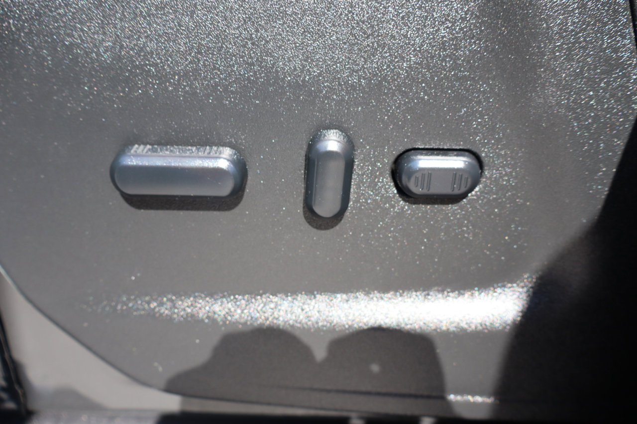 Used 2024 Ford Transit 350 XLT image 8