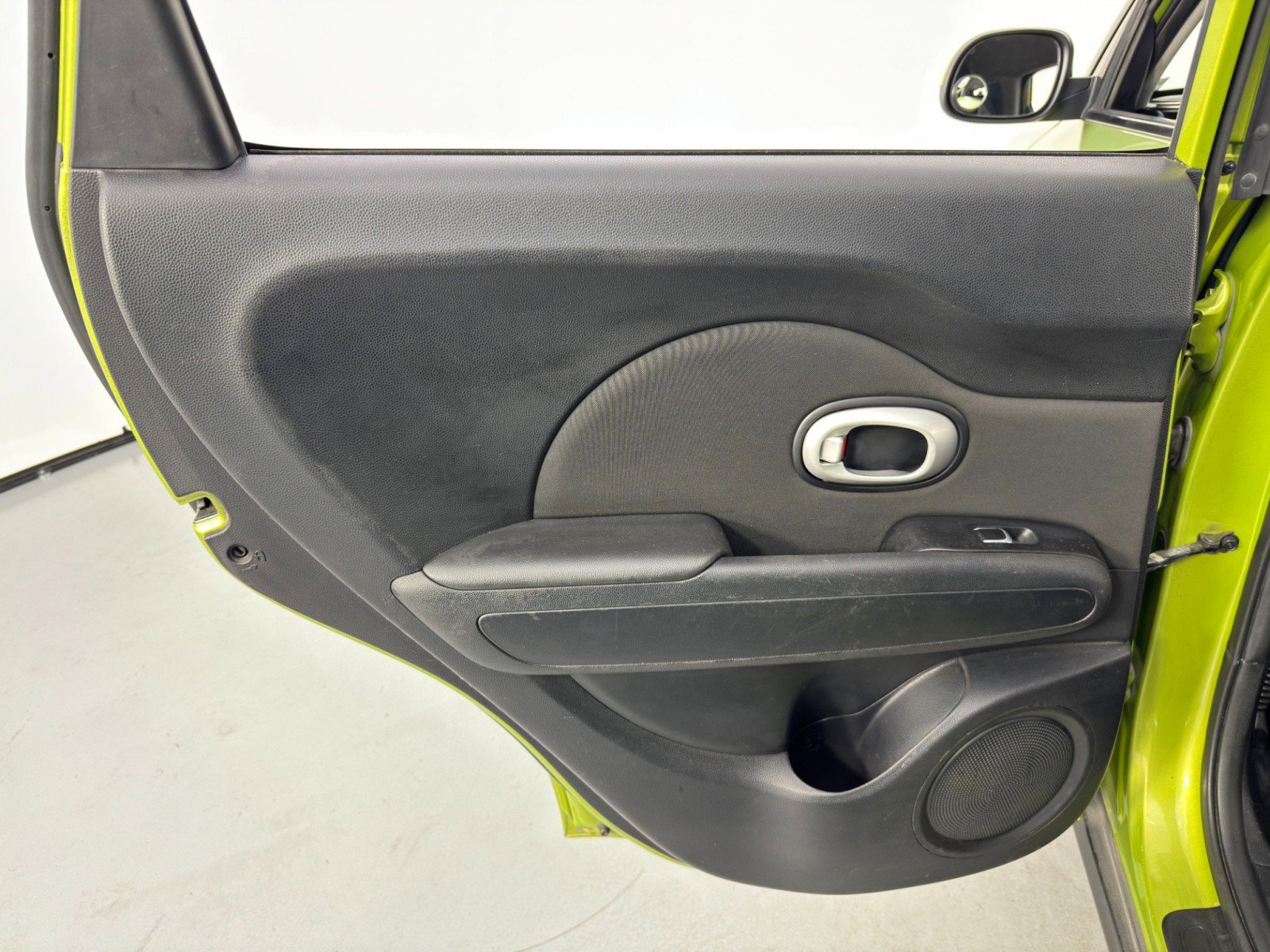 Used 2018 Kia Soul image 32