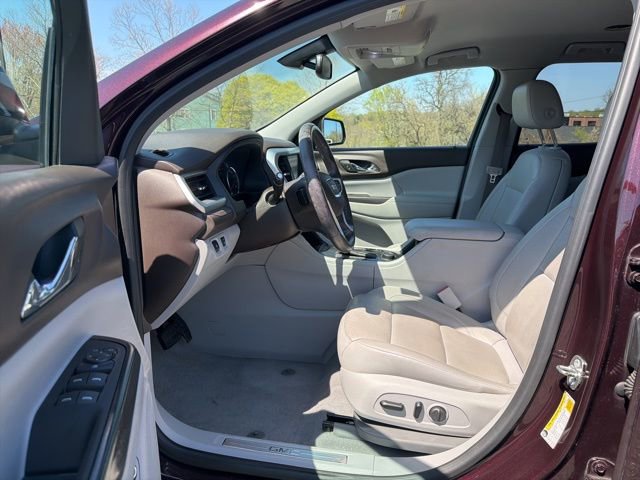 Used 2018 GMC Acadia SLT FWD image 13