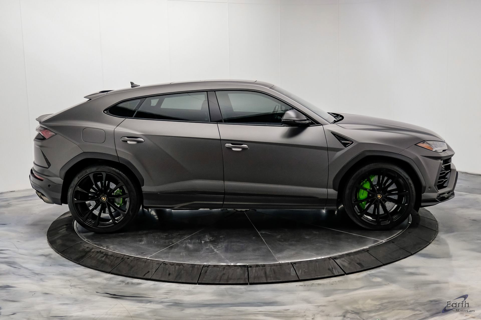 Used 2022 Lamborghini Urus image 24