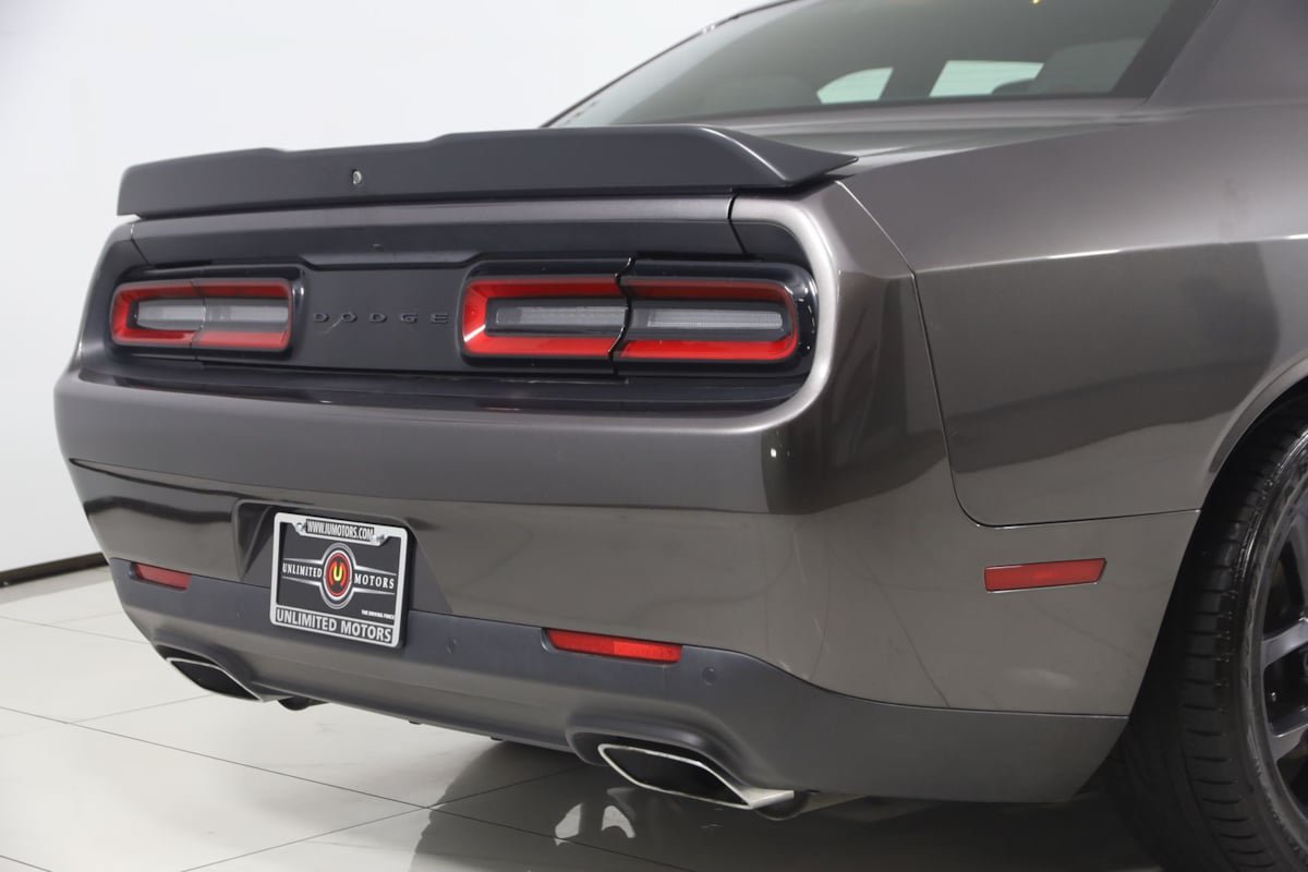 Used 2022 Dodge Challenger R/T w/ Blacktop Package RWD image 44