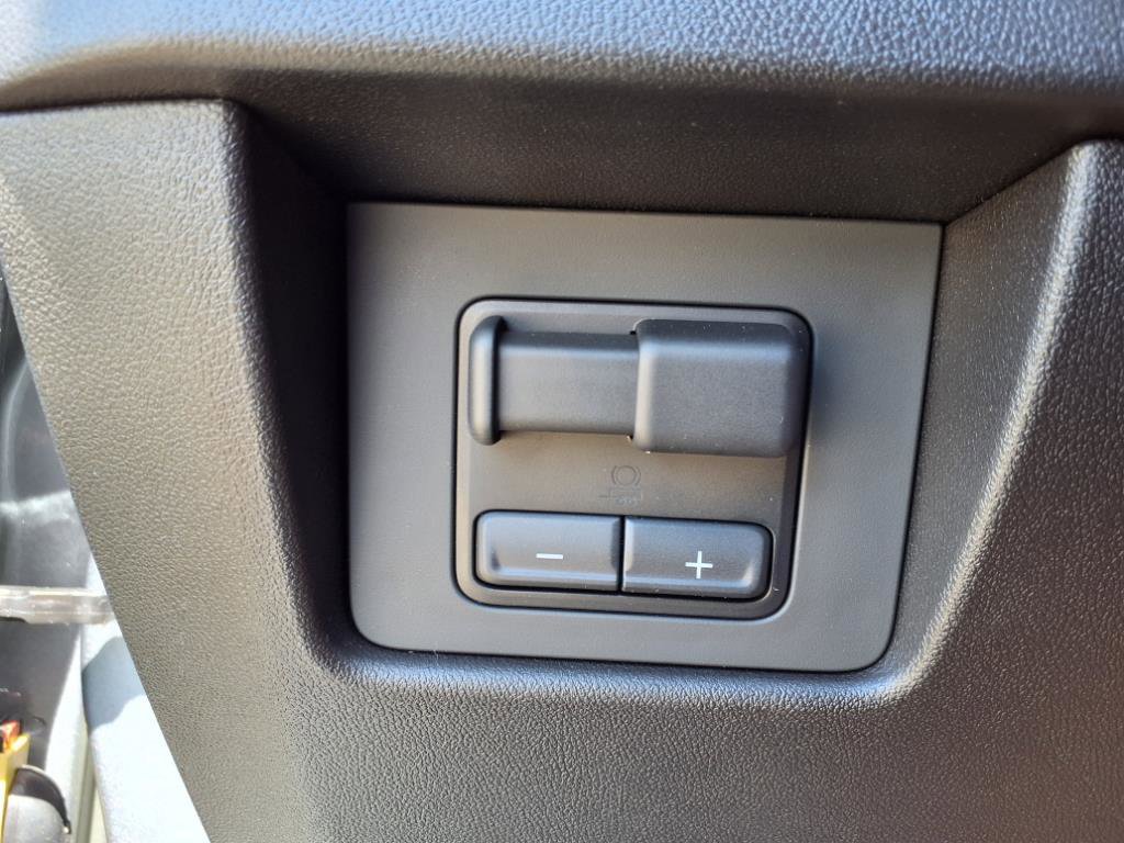 New 2025 Chevrolet Colorado LT w/ LT Convenience Package image 24