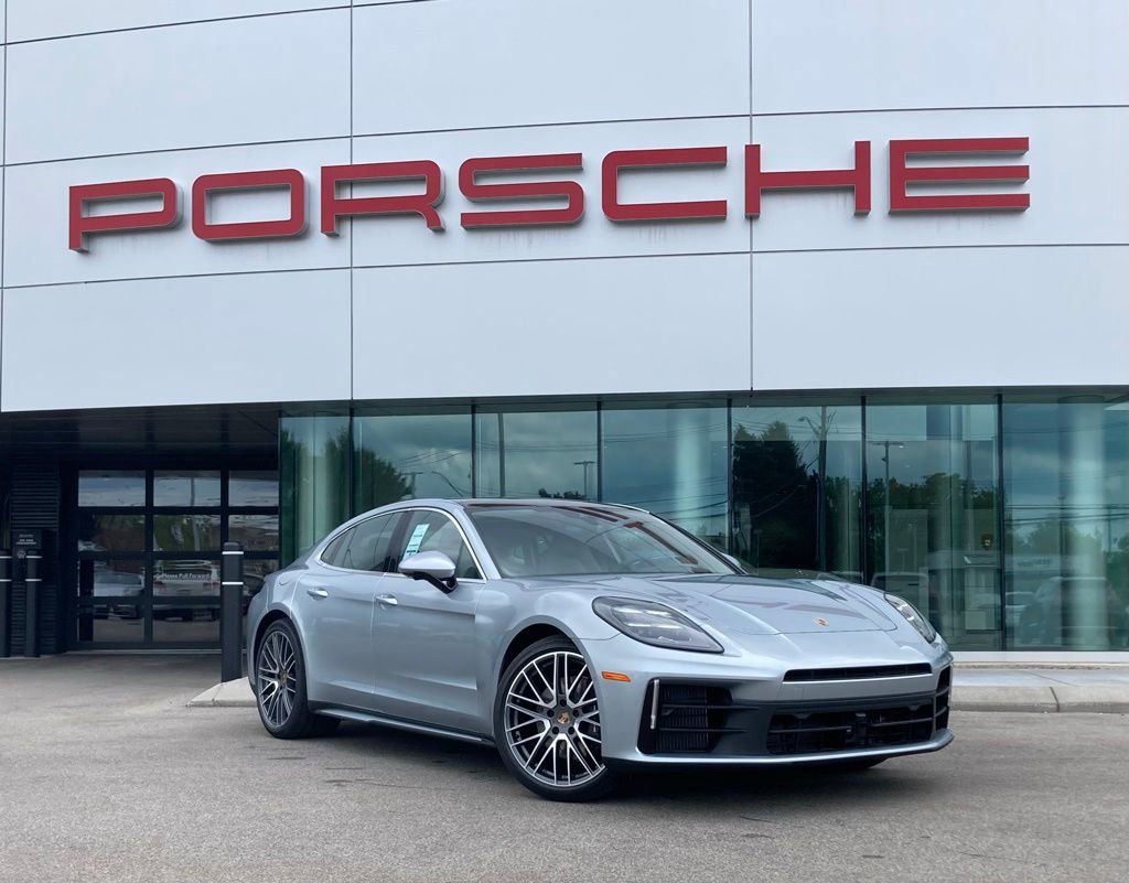 New 2025 Porsche Panamera image 17
