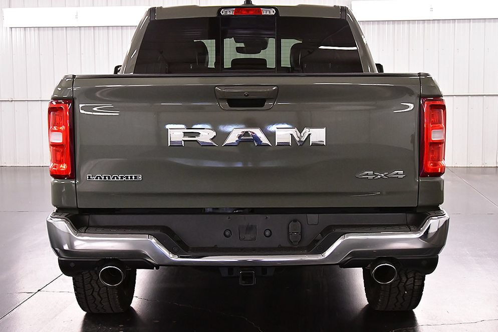 Used 2026 RAM 1500 Laramie AWD/4WD image 7