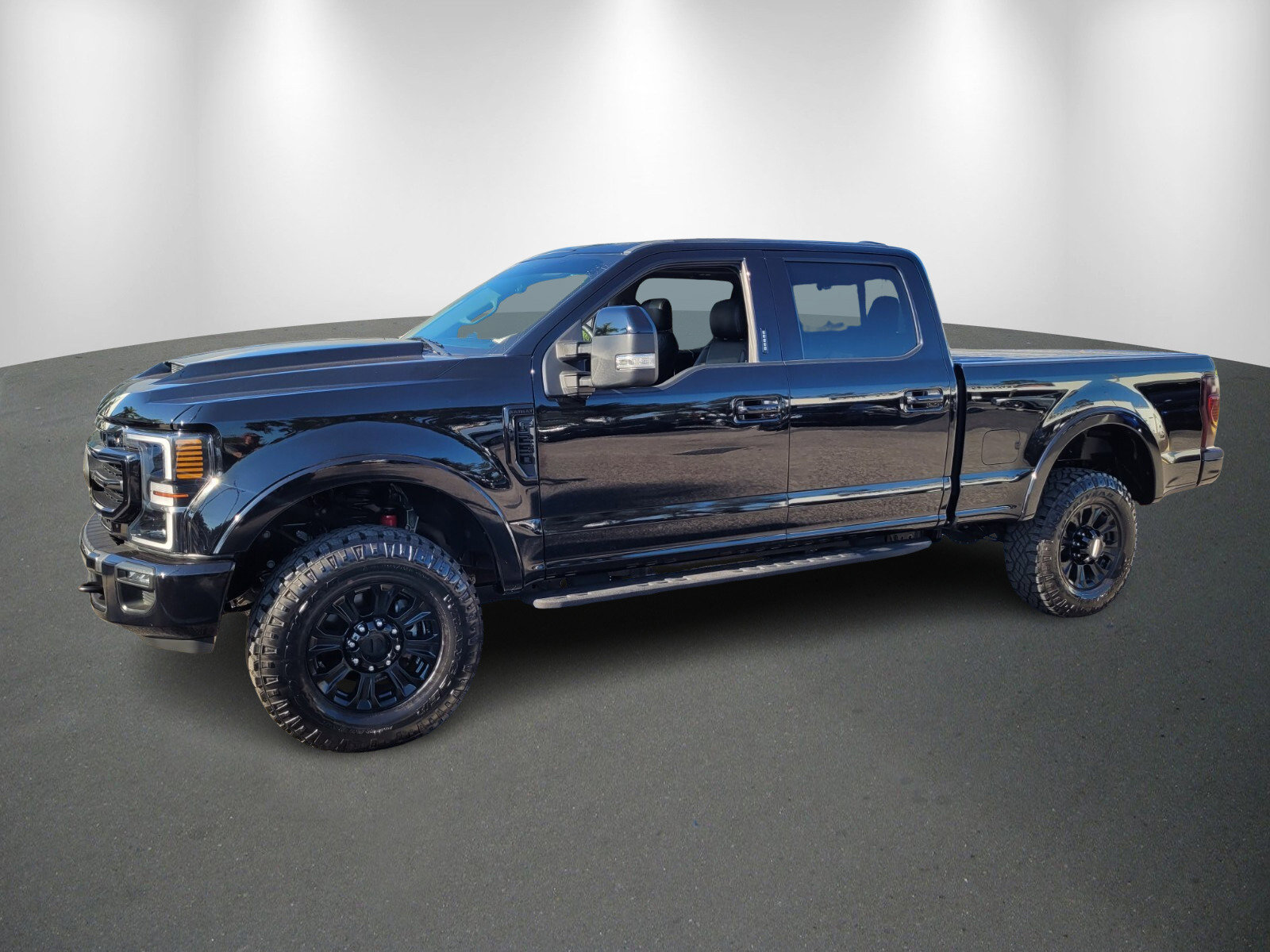 Used 2021 Ford F250 Lariat image 3