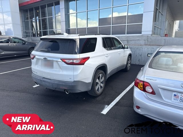 Used 2019 Chevrolet Traverse LT w/ LT Premium Package AWD/4WD image 4