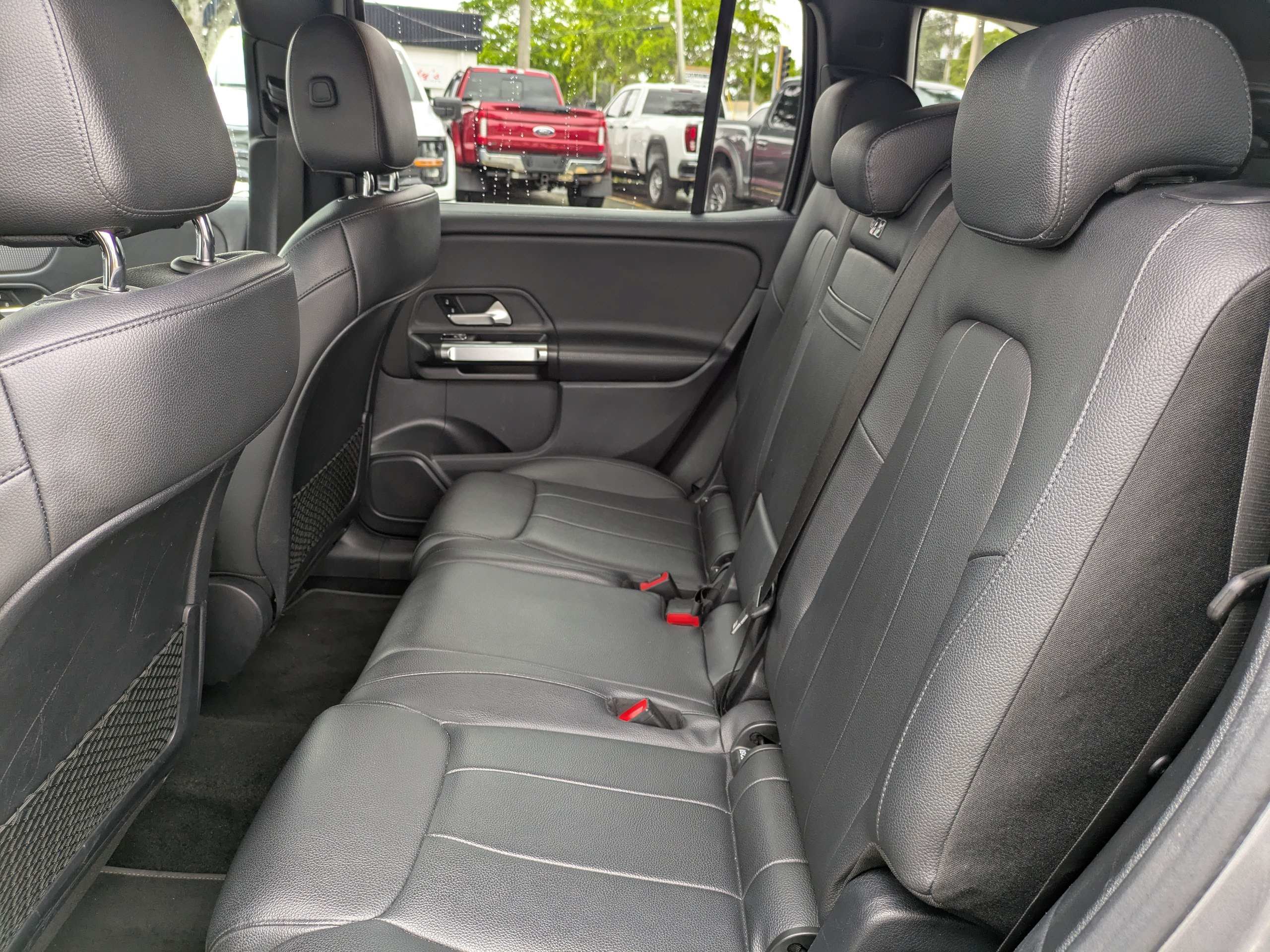 Used 2022 Mercedes-Benz GLB 250 4MATIC image 15