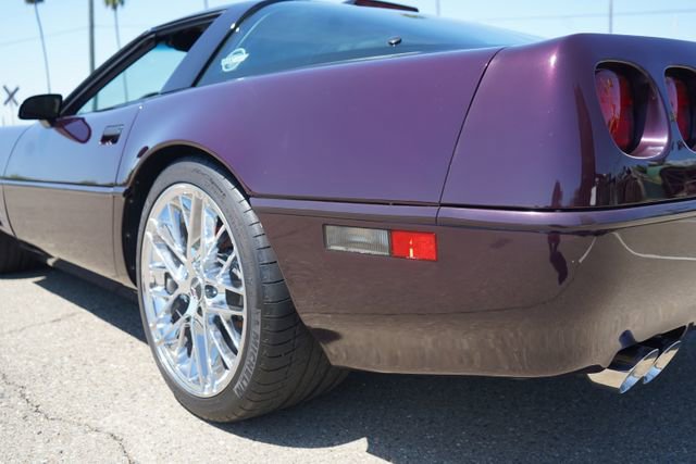 Used 1992 Chevrolet Corvette ZR-1 RWD image 36