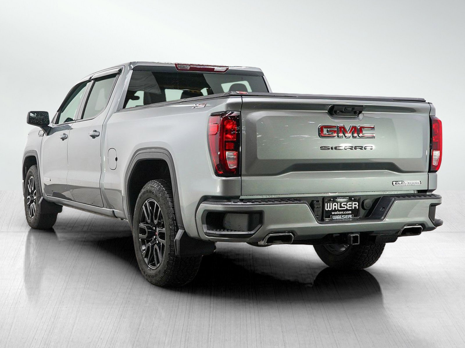 Used 2025 GMC Sierra 1500 Elevation w/ X31 Off-Road Package AWD/4WD image 3
