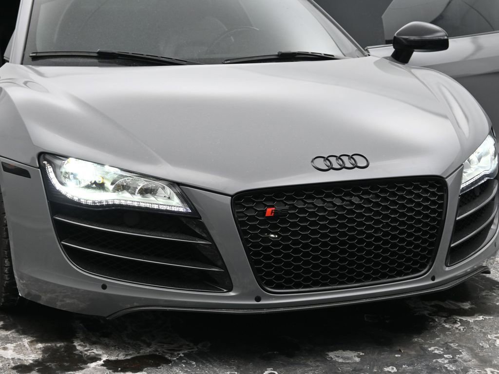 Used 2010 Audi R8 V10 image 21