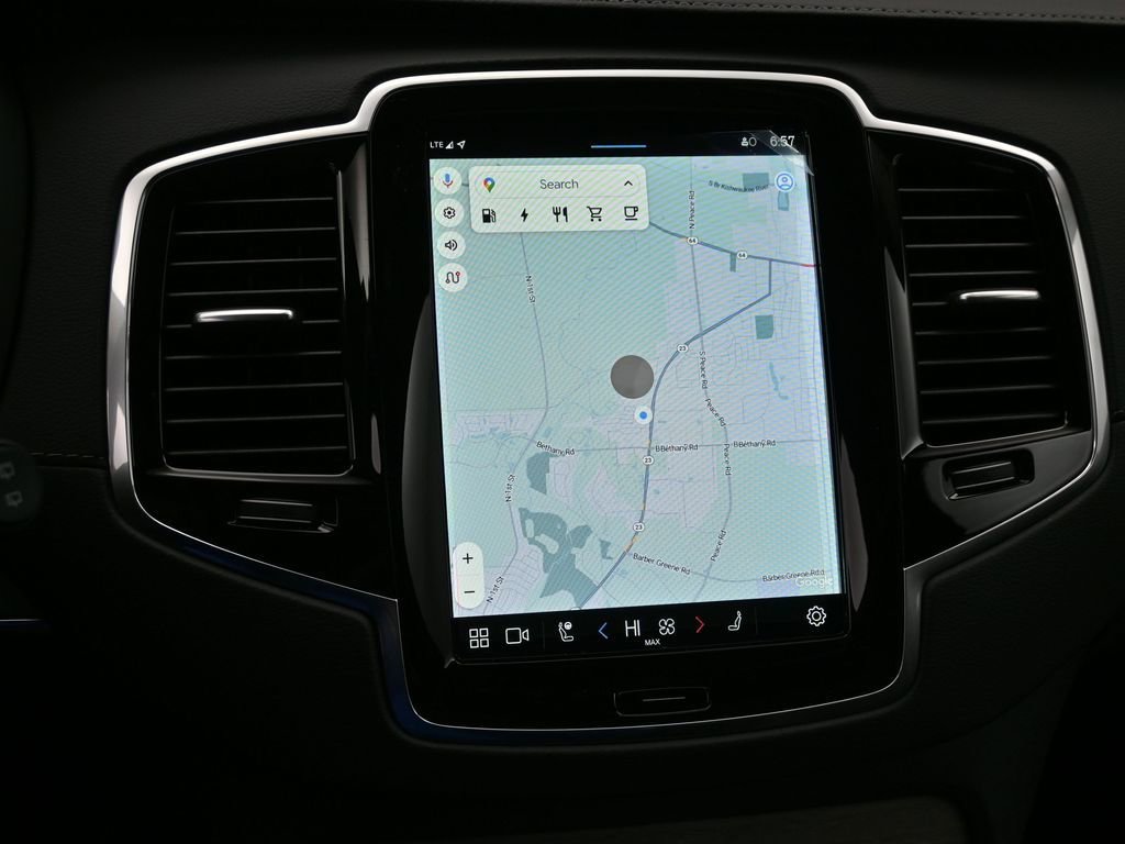 New 2025 Volvo XC90 T8 Ultra w/ Protection Package Premier image 14