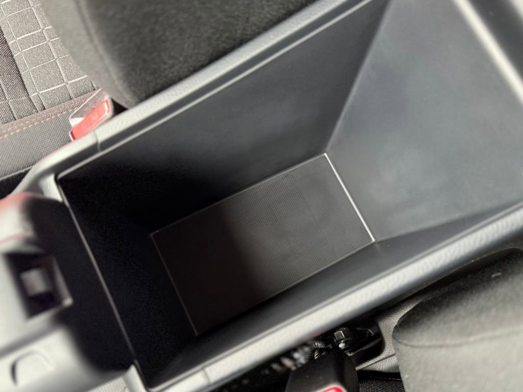 Used 2025 Honda HR-V Sport image 17