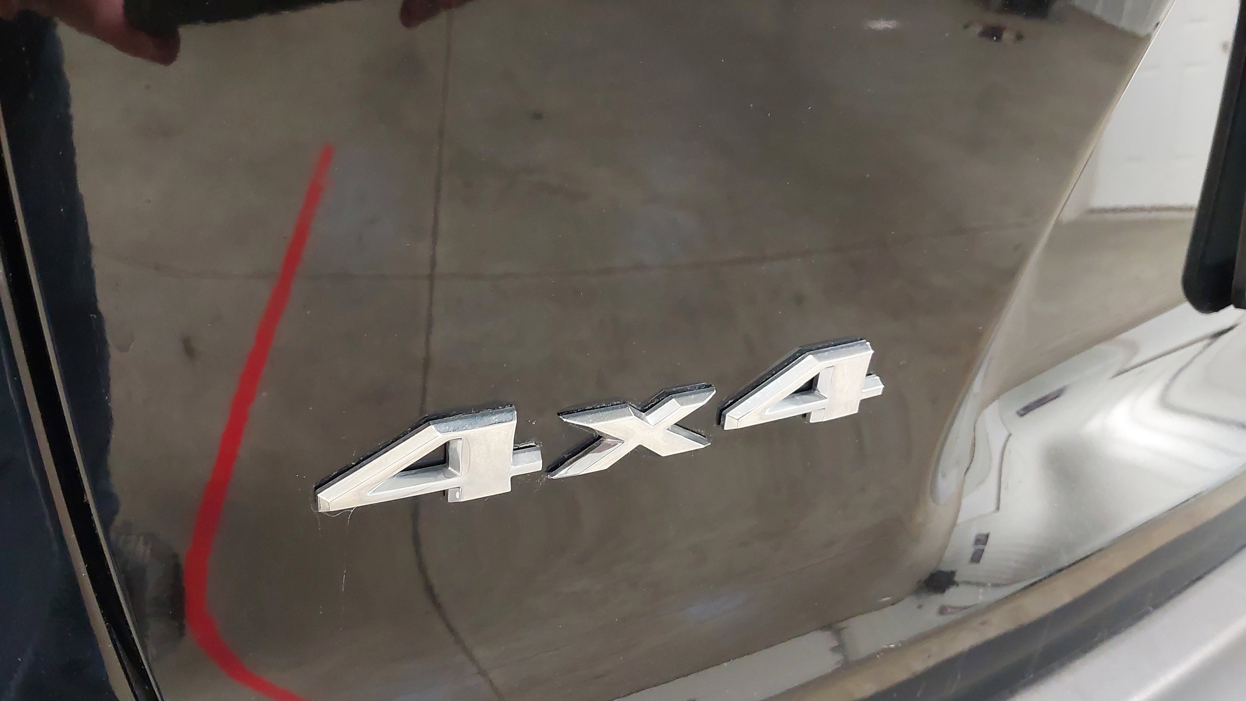 Used 2019 Jeep Cherokee Latitude w/ Cold Weather Group image 32