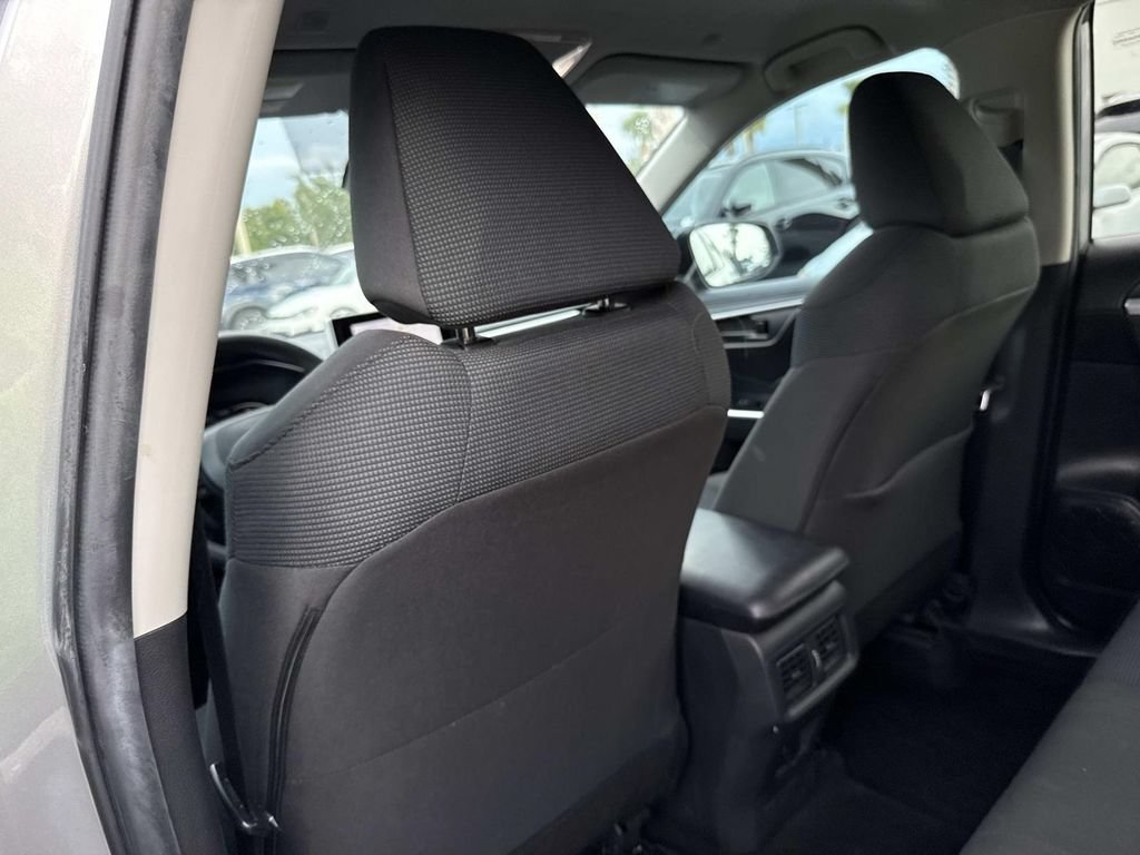 Used 2023 Toyota RAV4 LE FWD image 13