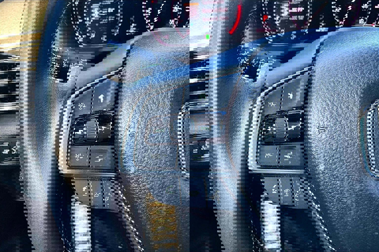 Used 2018 Honda Accord Sport image 17