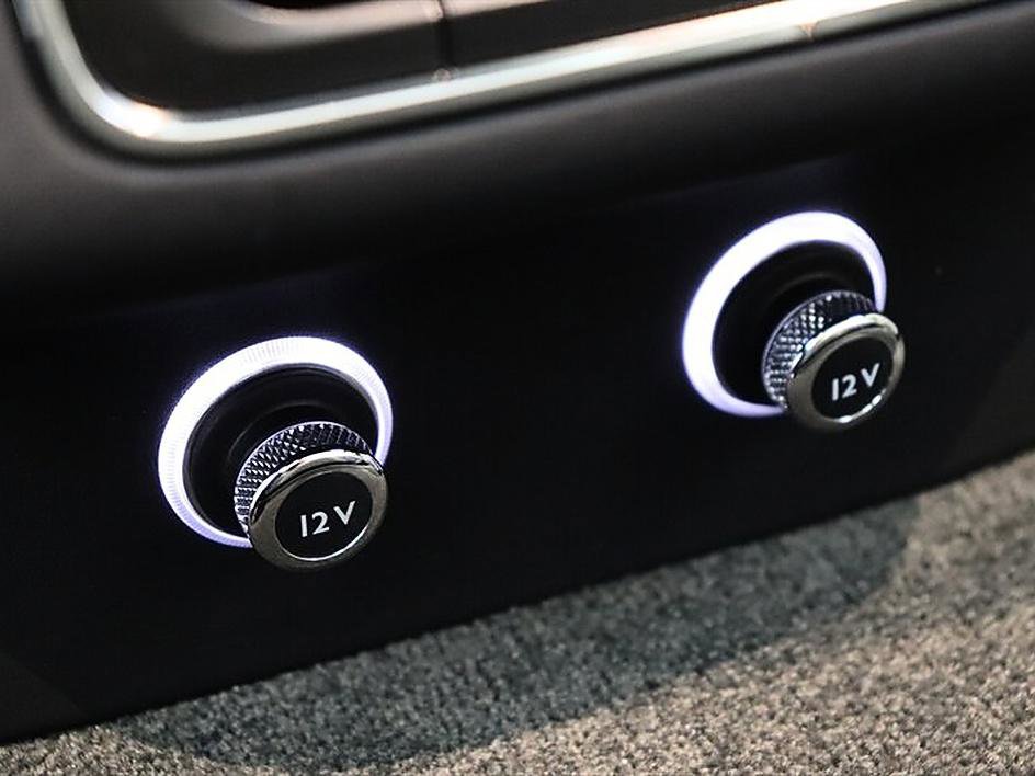 Used 2019 Bentley Bentayga AWD/4WD image 26