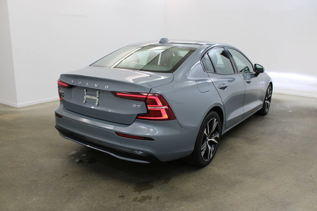 Certified 2024 Volvo S60 B5 Core FWD image 5