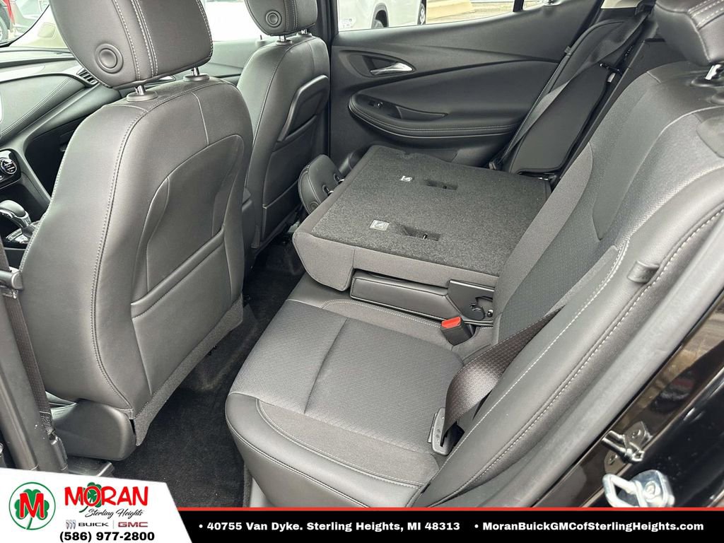 Used 2023 Buick Encore GX Select w/ Sport Touring Package FWD image 12