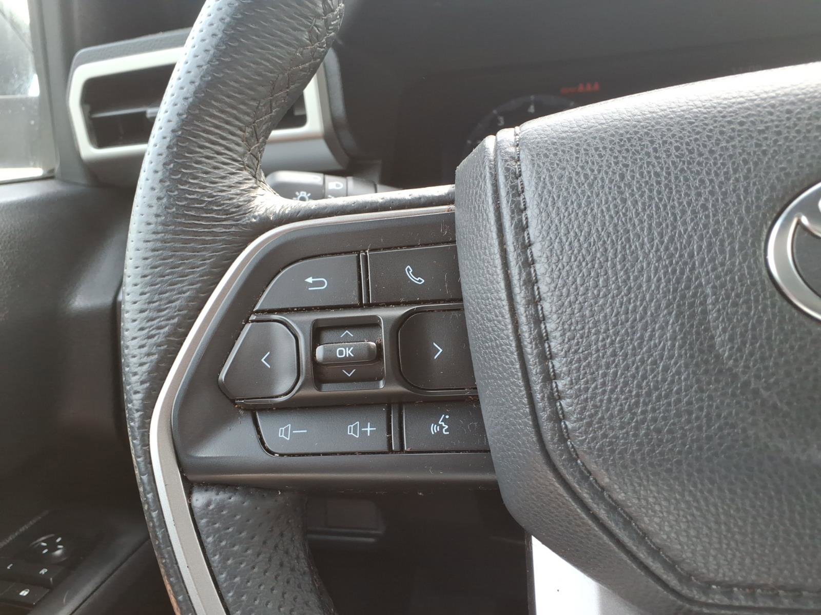 Used 2025 Toyota Tacoma TRD Sport image 29
