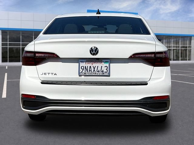 Used 2024 Volkswagen Jetta Sport FWD image 6