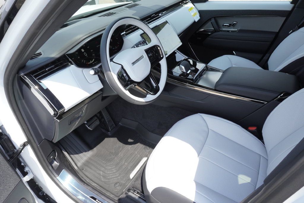 New 2026 Land Rover Range Rover Sport Dynamic SE AWD/4WD image 18