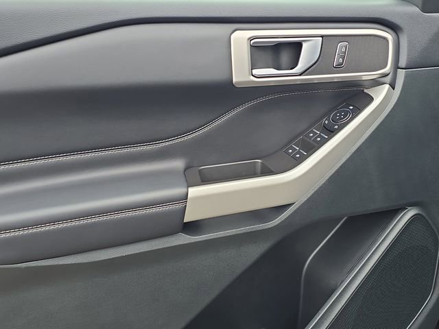 Certified 2024 Ford Explorer XLT w/ Equipment Group 202A image 11