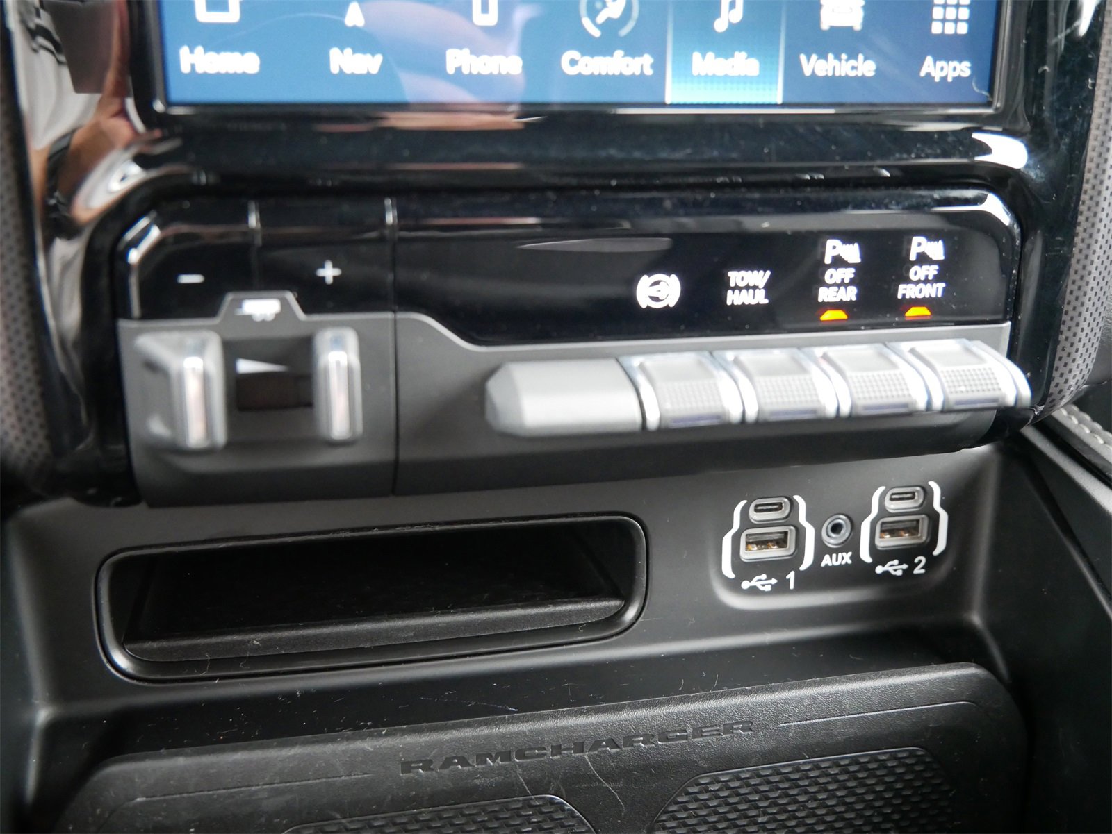 Used 2022 RAM 2500 Limited image 19