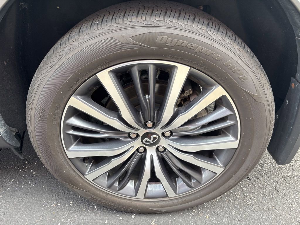 Used 2023 INFINITI QX60 Sensory w/ Cargo Package image 14
