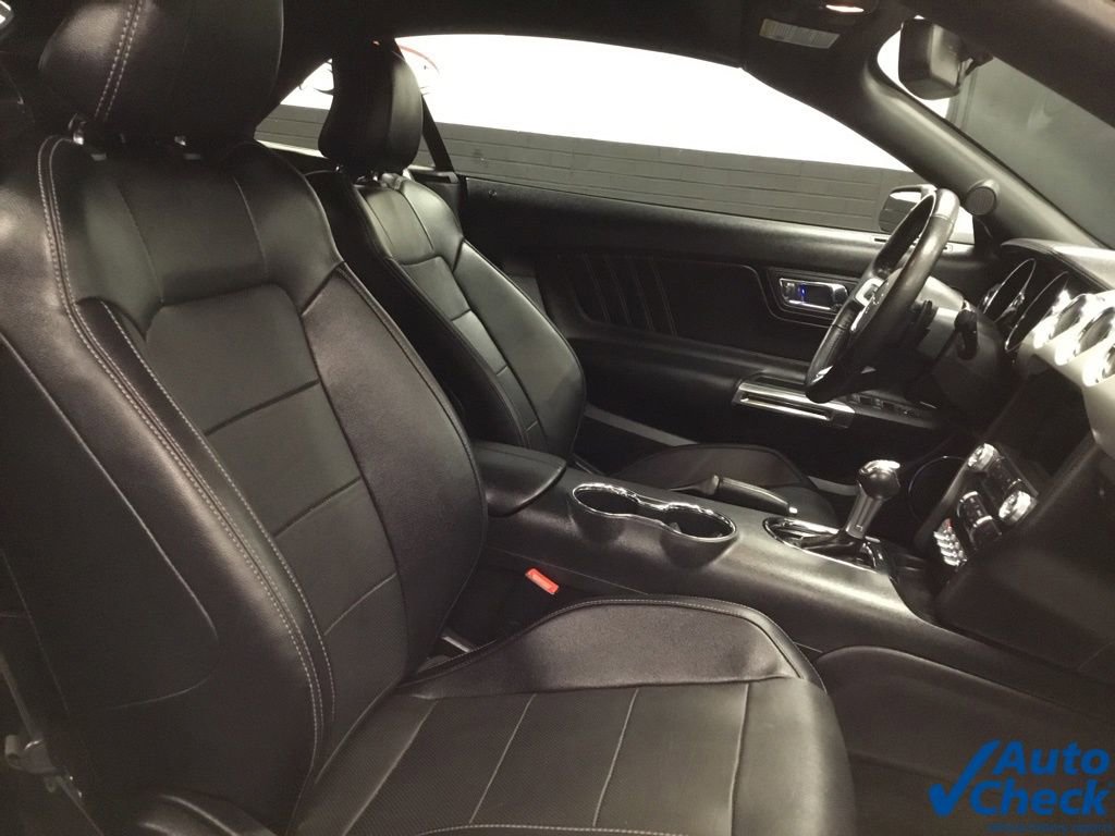 Used 2016 Ford Mustang Premium image 36