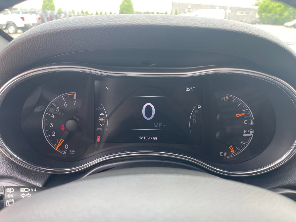Used 2019 Jeep Grand Cherokee Altitude AWD/4WD image 22