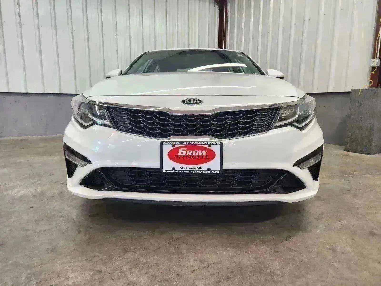 Used 2020 Kia Optima LX image 8