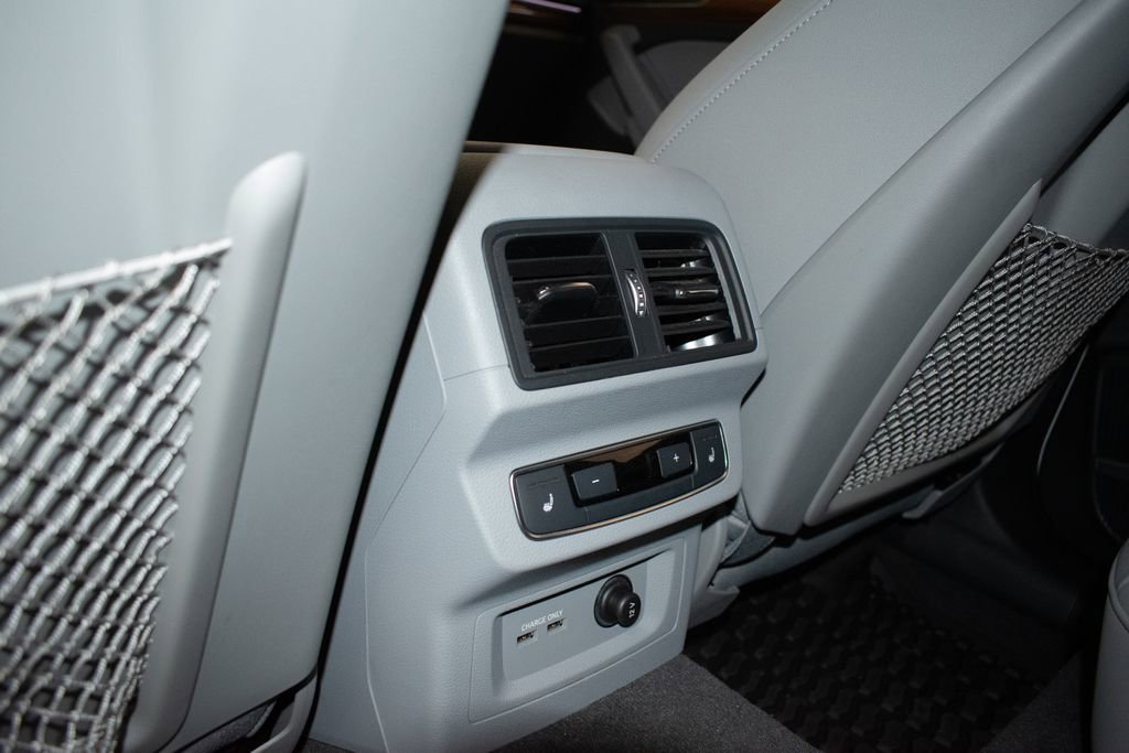 Used 2022 Audi Q5 2.0T Prestige image 24