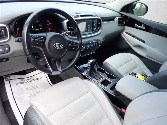 Used 2017 Kia Sorento SX AWD/4WD image 10