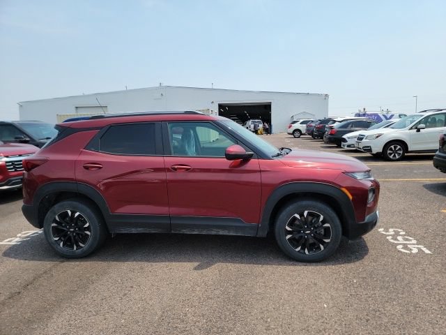 Used 2022 Chevrolet TrailBlazer LT AWD/4WD image 4