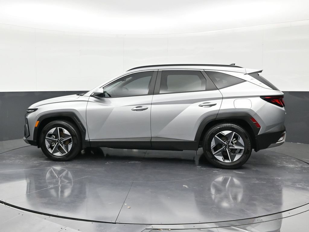 Used 2025 Hyundai Tucson SEL image 2