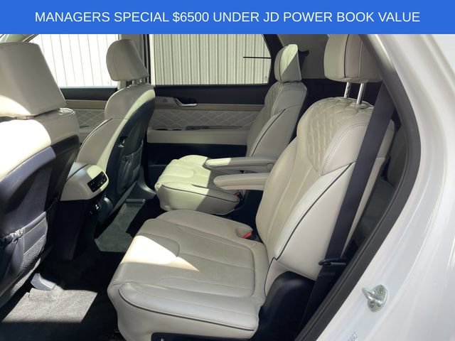 Used 2022 Hyundai Palisade Calligraphy w/ Winter Package image 19