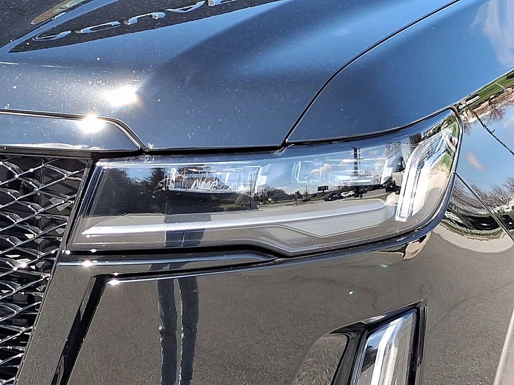 Used 2022 Cadillac Escalade Sport w/ Touring Package image 9