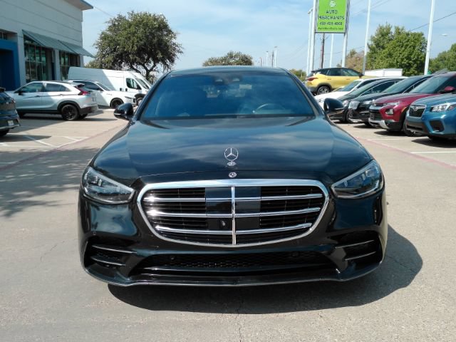 Used 2023 Mercedes-Benz S 580 4MATIC Sedan w/ AMG Line image 3