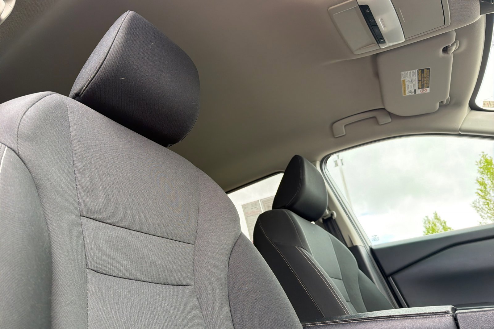 Used 2024 Nissan Rogue S image 17