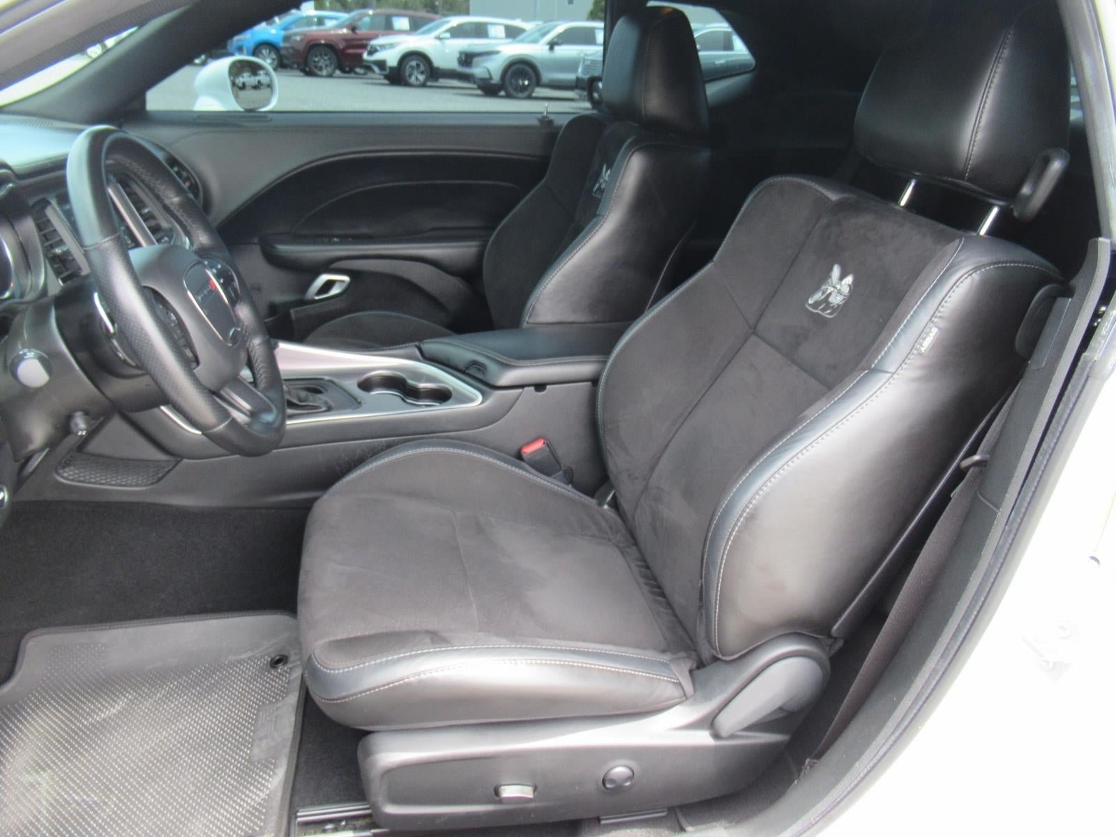 Used 2022 Dodge Challenger R/T Scat Pack w/ Plus Package RWD image 17