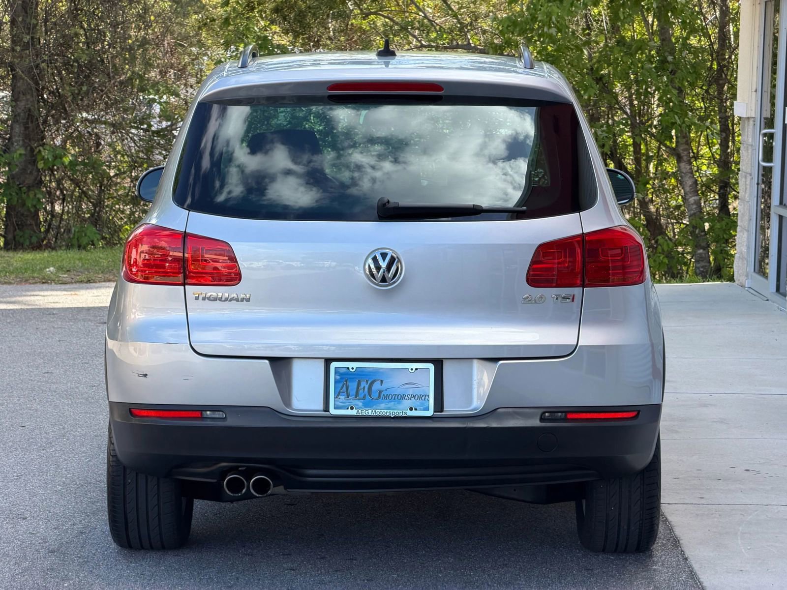 Used 2015 Volkswagen Tiguan SE image 10