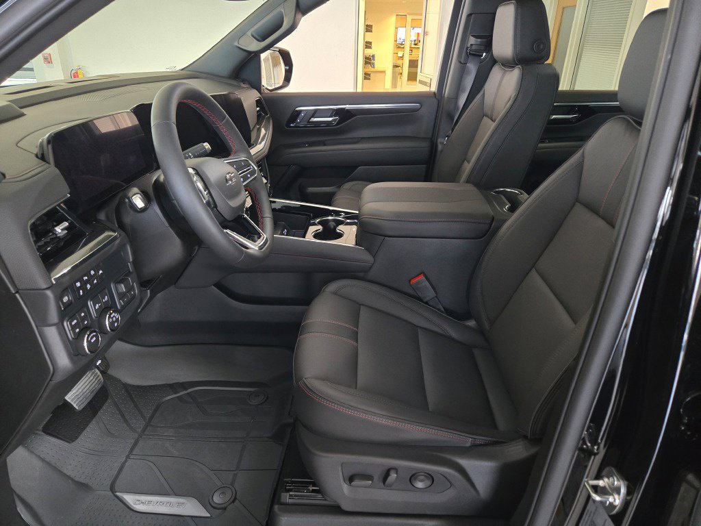 New 2026 Chevrolet Suburban RST w/ Comfort Package AWD/4WD image 22