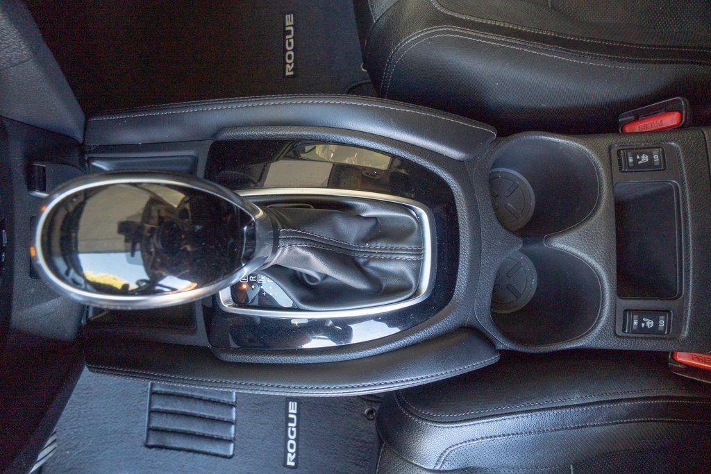 Used 2018 Nissan Rogue SL w/ Premium Package image 10